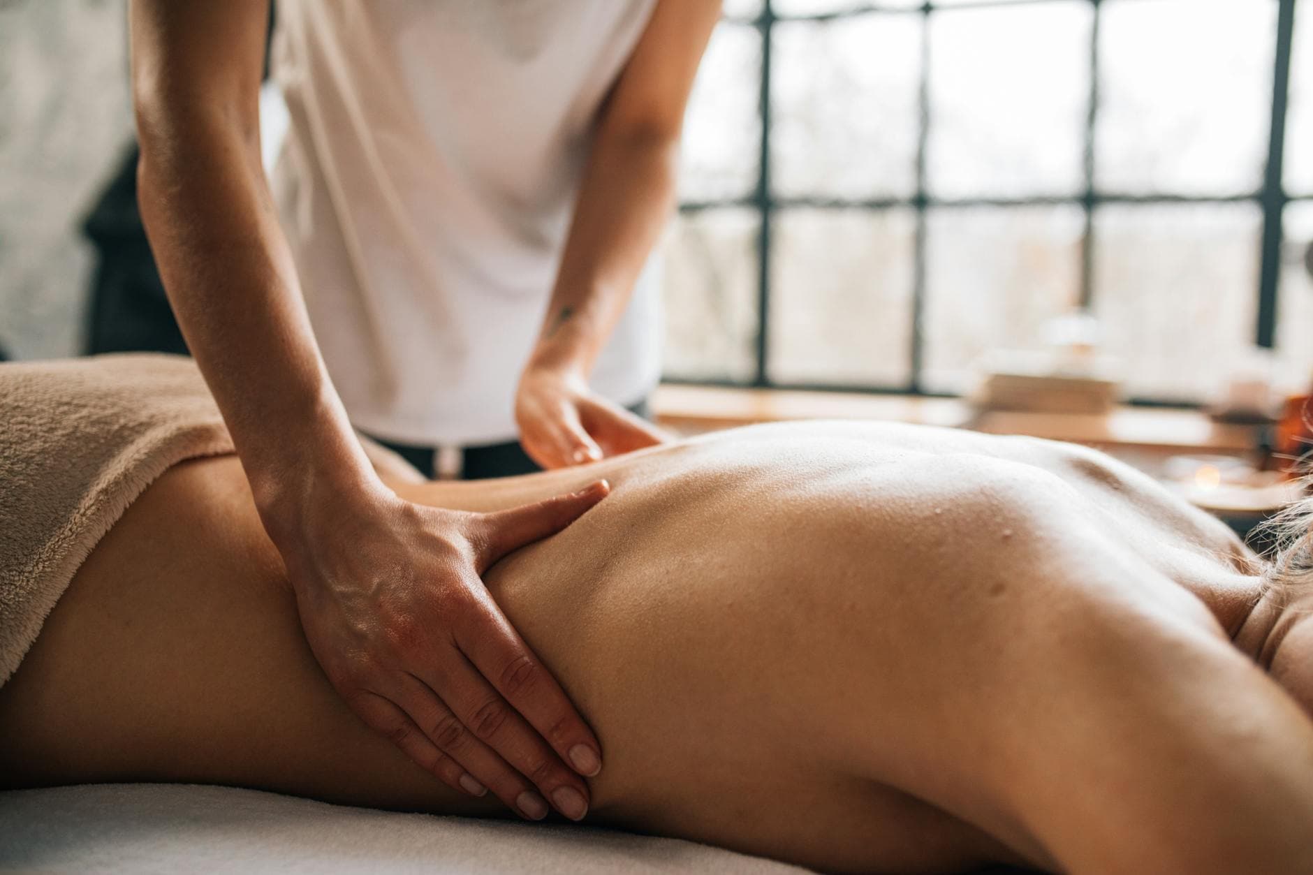 근육통, 마사지로 시원하게 날려버리세요! 효과적인 통증 완화 가이드